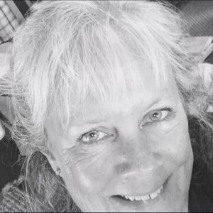 Meet your Posher, Deborah